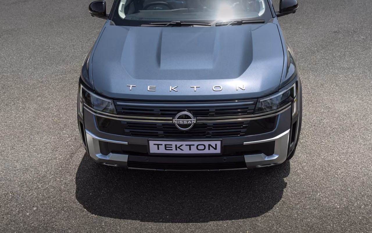 Nissan Tekton Exterior #3