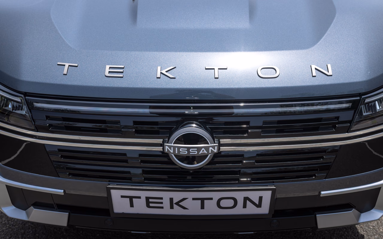Nissan Tekton Exterior #4