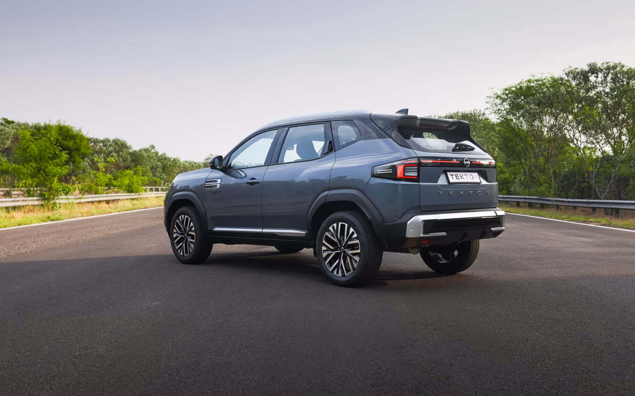 Nissan Tekton Exterior #14