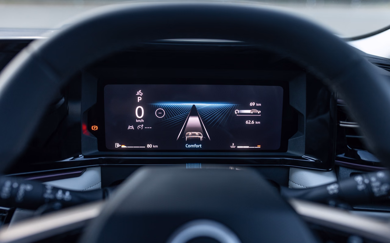 Nissan Tekton Interior #2