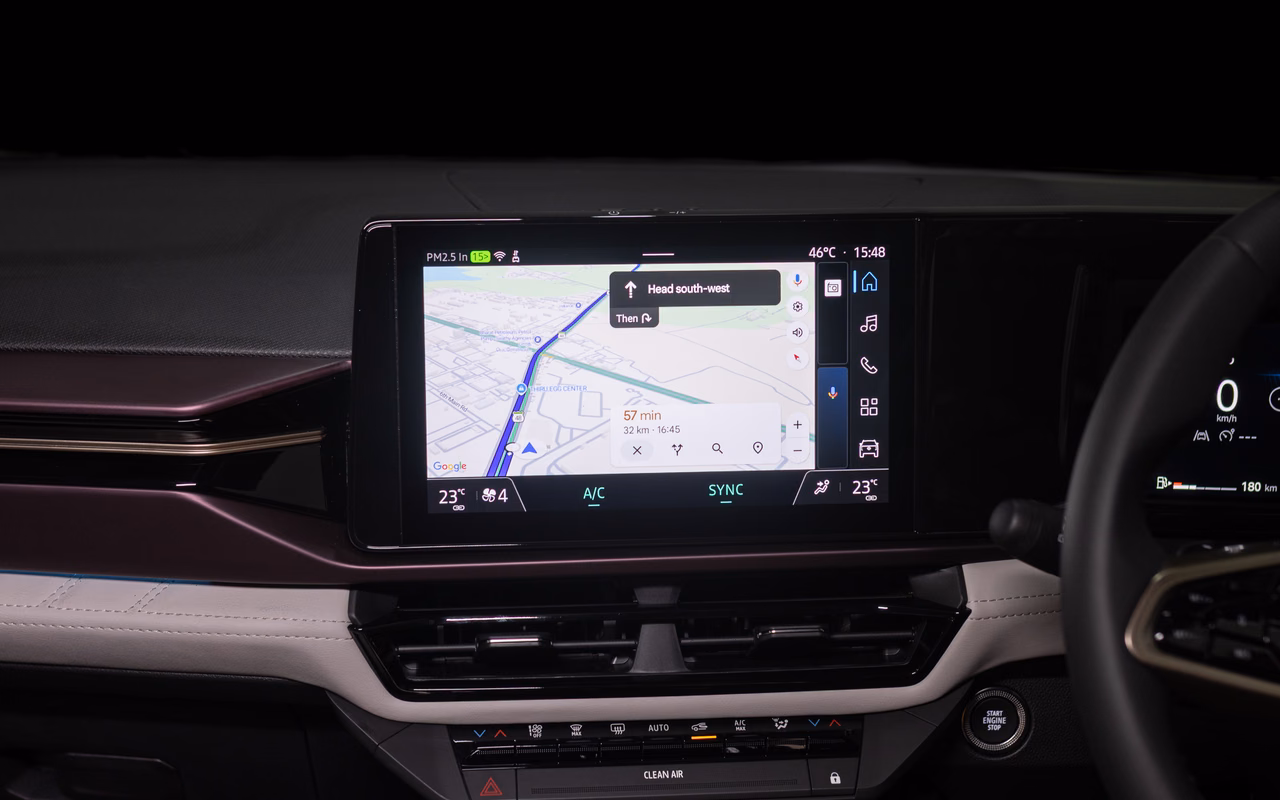 Nissan Tekton Interior #13