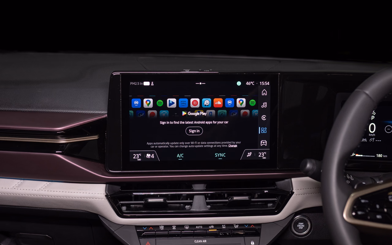 Nissan Tekton Interior #15